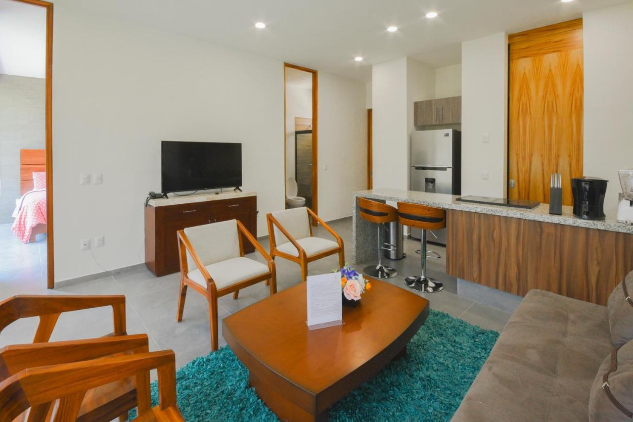 B Nayar Family Luxury Suites & Villas Residences La Cruz de Huanacaxtle 外观 照片